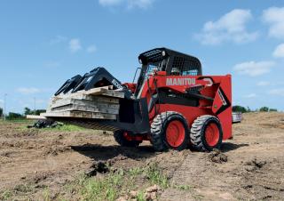 Smykem řízené nakladače Manitou 1650R