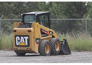 Smykem řízené nakladače Caterpillar 226B Series 3