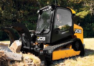 Smykem řízené nakladače JCB 260T