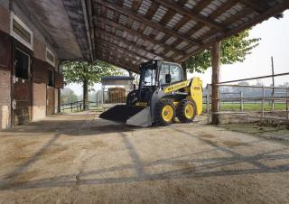 Smykem řízené nakladače New Holland L213