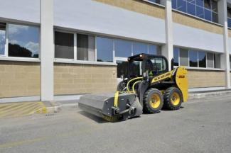 Smykem řízené nakladače New Holland L213