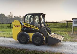 Smykem řízené nakladače New Holland L213