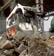 Smykem řízené nakladače Bobcat S 130 ACS