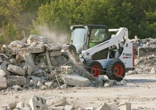 Smykem řízené nakladače Bobcat S530