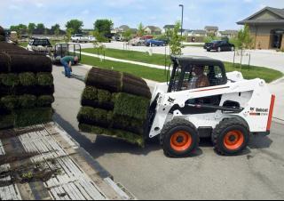 Smykem řízené nakladače Bobcat S630