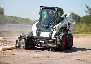 Smykem řízené nakladače Bobcat S650
