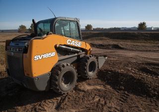 Smykem řízené nakladače Case SV185B