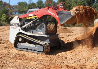 Smykem řízené nakladače Takeuchi TL 12 R2