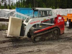 Smykem řízené nakladače Takeuchi TL 130
