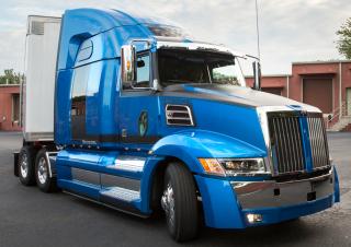 Kamiony Tahače Western Star 5700 XE 40