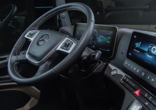 Kamiony Tahače Mercedes-Benz Actros 1824 LS 4x2