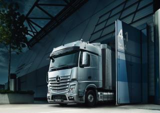 Kamiony Tahače Mercedes-Benz Actros 3340 LS 6x4