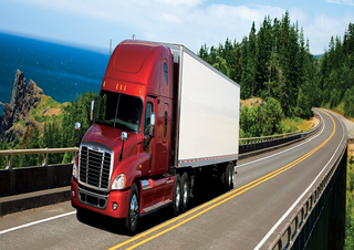 Kamiony Tahače Freightliner Cascadia 113 48 XT Cummins X15