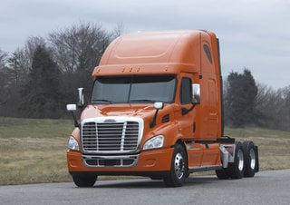 Kamiony Tahače Freightliner Cascadia 113 72 RR Detroit DD13