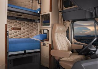 Kamiony Tahače Freightliner Cascadia 125 72 XT Detroit DD16