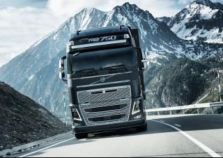 Kamiony Tahače Volvo Trucks FH16.550 4x2 Tractor Low