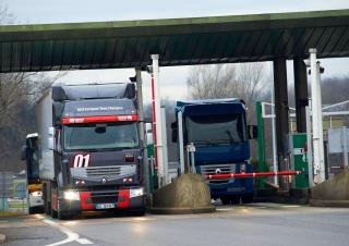 Kamiony Tahače Renault PREMIUM 460.19 4X2 LD T