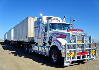 Kamiony Tahače Mack TITAN Day Cab ISX 550 8x6