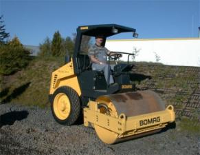 Válce Tahačové válce Bomag BW 124 DH