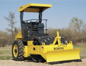 Válce Tahačové válce Bomag BW 145 PDH-4