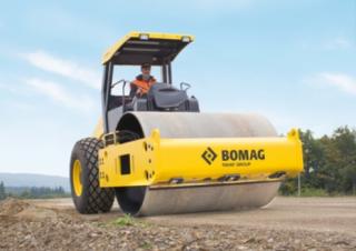Válce Tahačové válce Bomag BW 211 D-40 SL