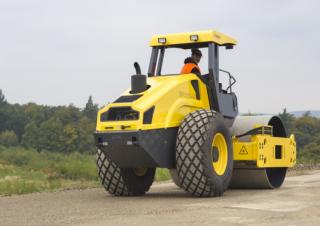 Válce Tahačové válce Bomag BW 211 D-40 SL