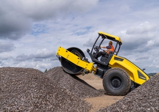 Válce Tahačové válce Bomag BW 211 D-5 SL
