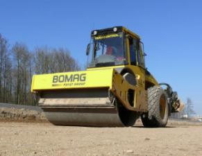 Válce Tahačové válce Bomag BW 213 DH-4