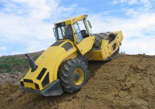 Válce Tahačové válce Bomag BW 219 PD-4