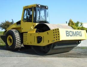 Válce Tahačové válce Bomag BW 226 DH-4