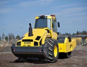 Válce Tahačové válce Bomag BW 332 DEEP Impact