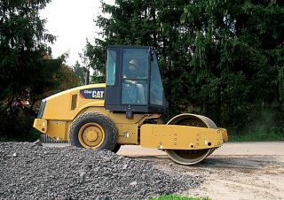 Válce Tahačové válce Caterpillar CS44