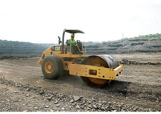 Válce Tahačové válce Caterpillar CS533E