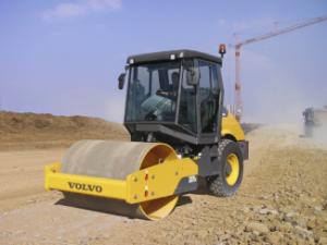 Válce Tahačové válce Volvo SD70D
