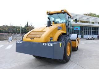 Válce Tahačové válce XCMG XS113E 