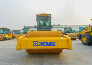 Válce Tahačové válce XCMG XS335 