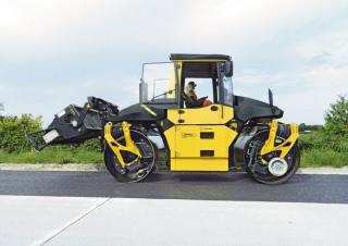 Válce Tandemové vibrační válce Bomag BW 174 AP 4i AM