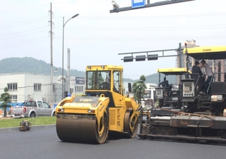 Válce Tandemové vibrační válce Bomag BW 203 ADO-4