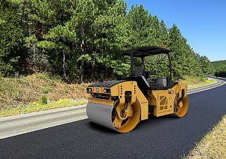 Válce Tandemové vibrační válce Caterpillar CB10
