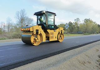 Válce Tandemové vibrační válce Caterpillar CB44B