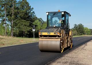 Válce Tandemové vibrační válce Caterpillar CB44B