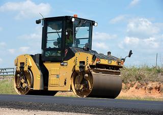 Válce Tandemové vibrační válce Caterpillar CB44B