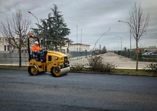 Válce Tandemové vibrační válce Caterpillar CC2.7 GC