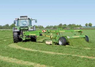 Tažené diskové žací lišty s kondicionérem Krone EasyCut 3200 CV