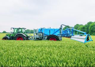 Tažené postřikovače Lemken Albatros 12/5000