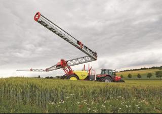 Tažené postřikovače Kverneland iXtrack C40