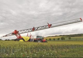 Tažené postřikovače Kverneland iXtrack C40