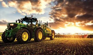 Tažené postřikovače John Deere R952i