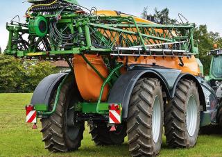 Tažené postřikovače Amazone UX 11201 Super (36) 