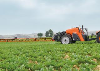 Tažené postřikovače Kubota XTS3-2.600l
